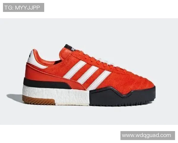 王嘉尔与哪位足球球星最为相似探讨他的运动风格与魅力对比